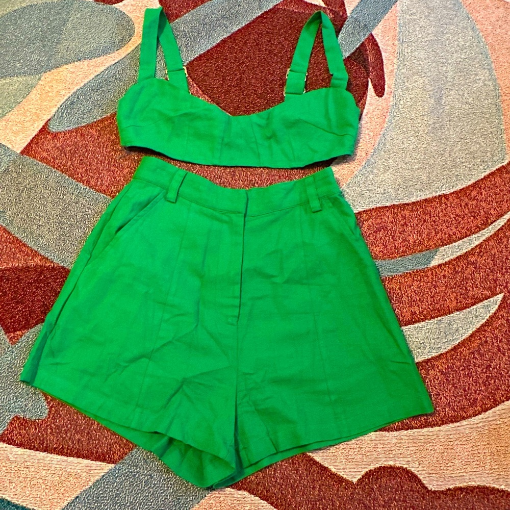 TWO PIECE SET